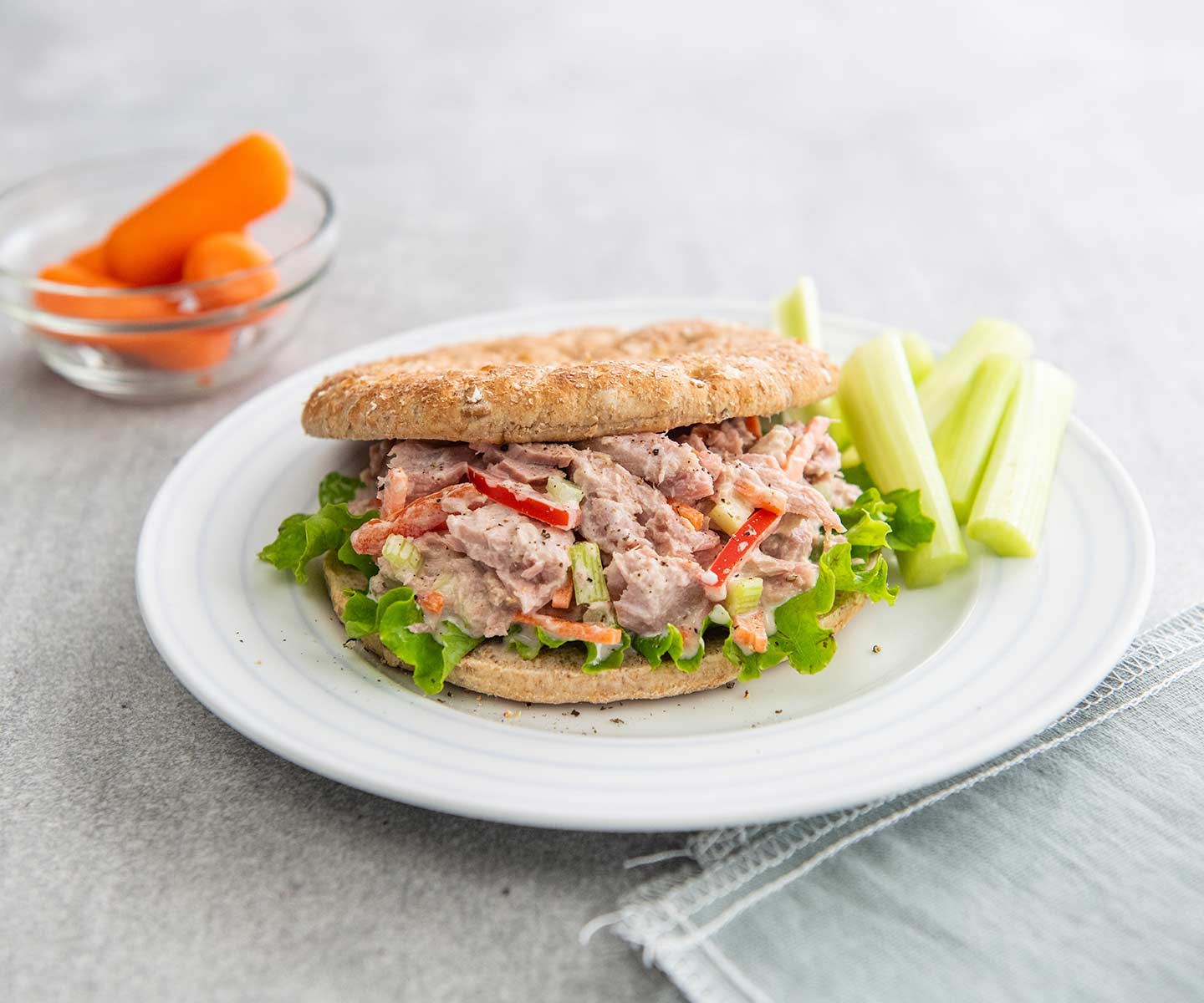 Tuna or Salmon Salad Sandwich Thins Chicken of the Sea